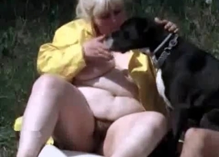 Black doggy and fat slut in bestiality