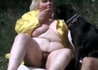 Black doggy and fat slut in bestiality