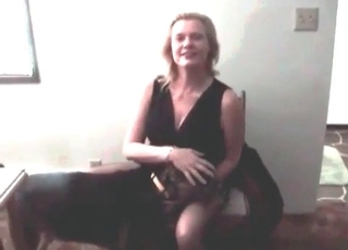 Cute amateur blonde in amazing bestiality XXX